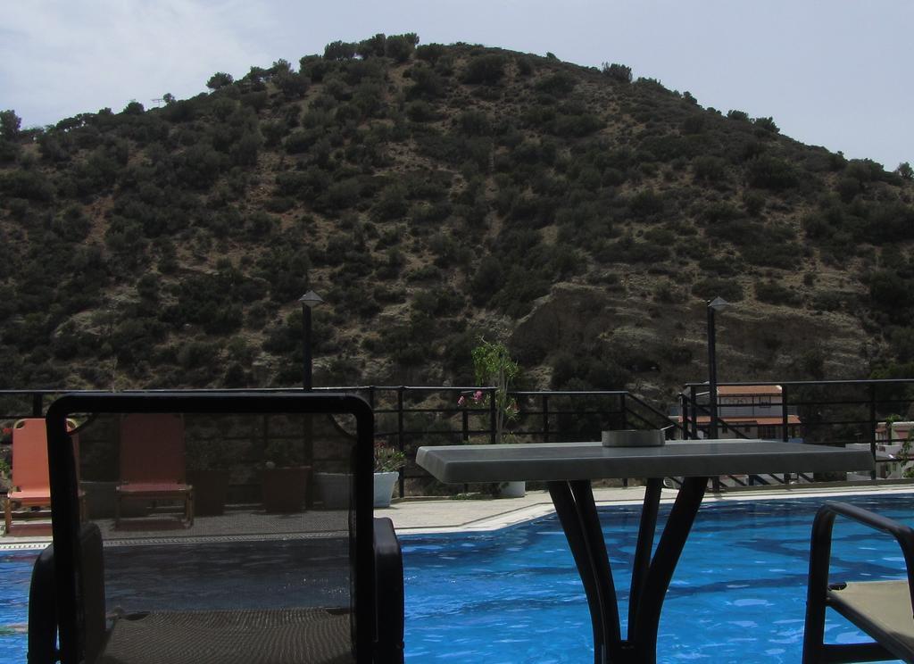 Petra Hotel Agia Galini Exterior foto